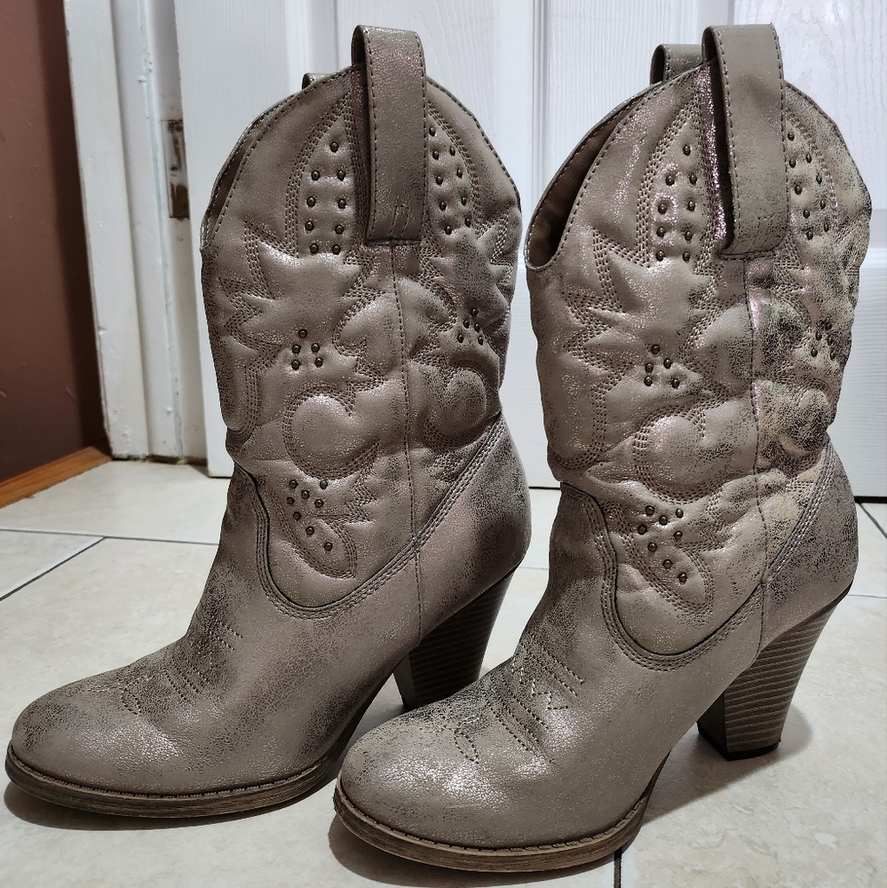 Western Heeled Boots
